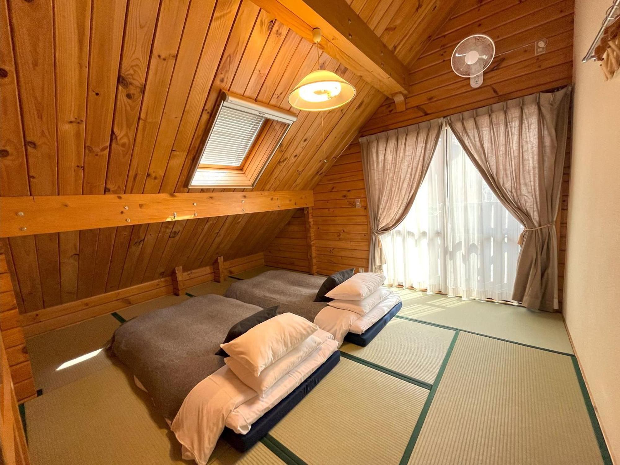 Log Epoch Lodge *